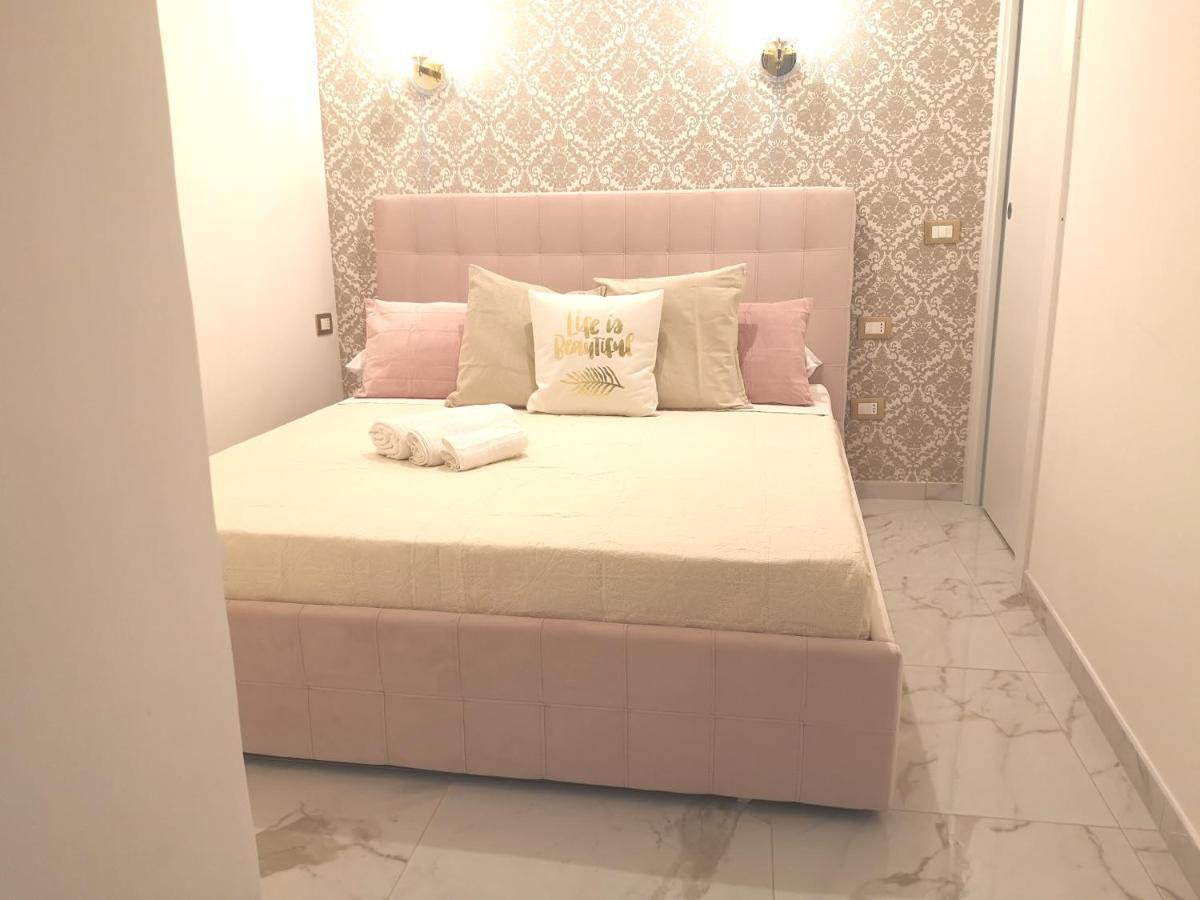 Bed and Breakfast Domus Leone Tre Neapol Zewnętrze zdjęcie