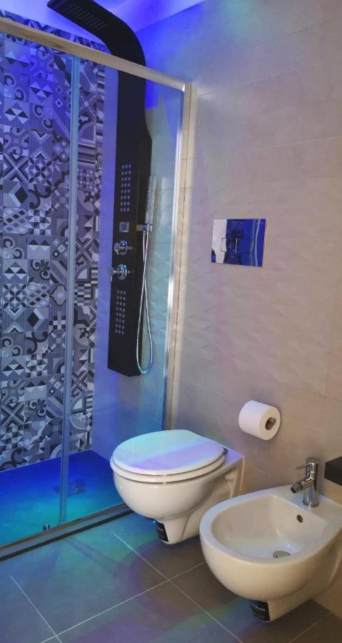 Bed and Breakfast Domus Leone Tre Neapol Zewnętrze zdjęcie