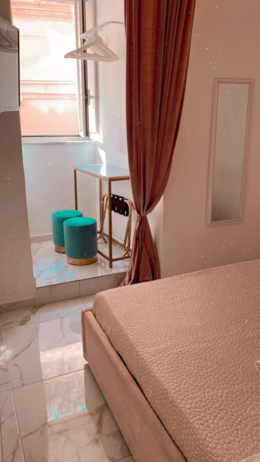 Bed and Breakfast Domus Leone Tre Neapol Zewnętrze zdjęcie
